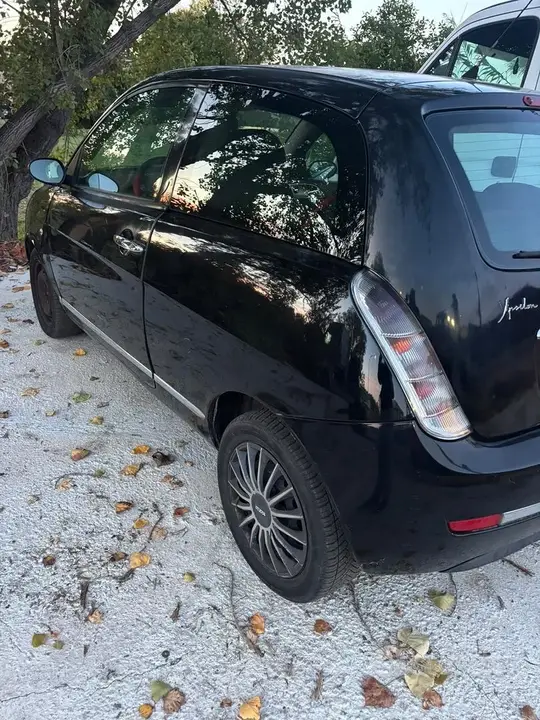 Lancia Ypsilon 2008 photo 2