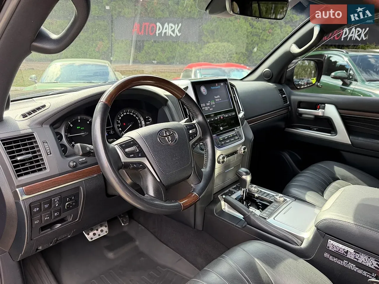 Toyota Land Cruiser 2020 photo 3