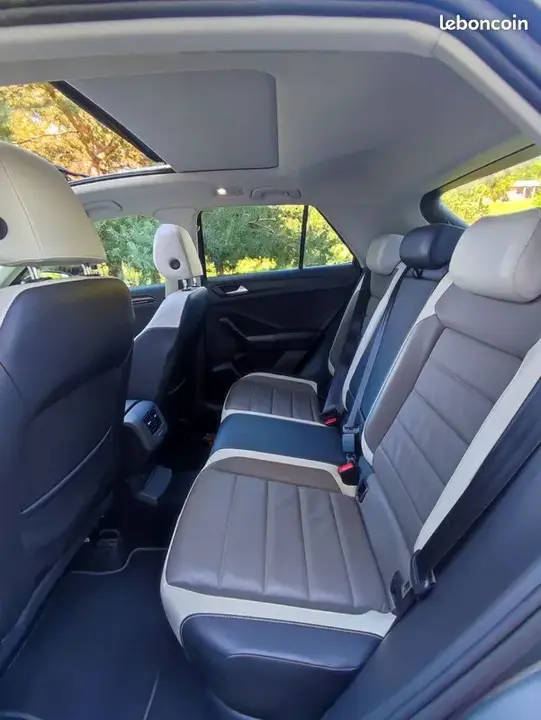 Volkswagen T-Roc 2018 photo 3