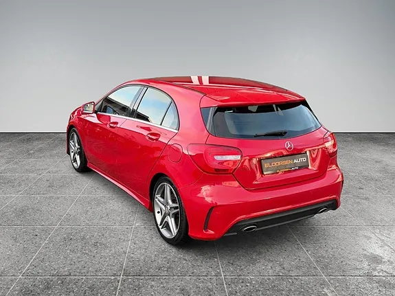 Mercedes-Benz 180 2014 photo 2