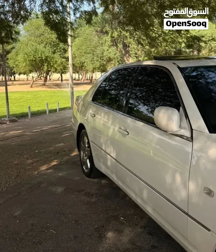 Lexus Ls 430 2001 photo 2