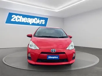 Toyota Aqua 2014 photo 3