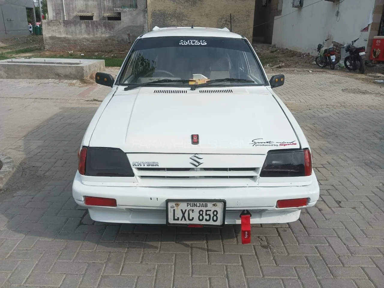 Suzuki Khyber