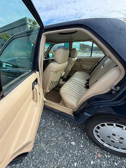 Mercedes-Benz 190 E 1990 photo 5
