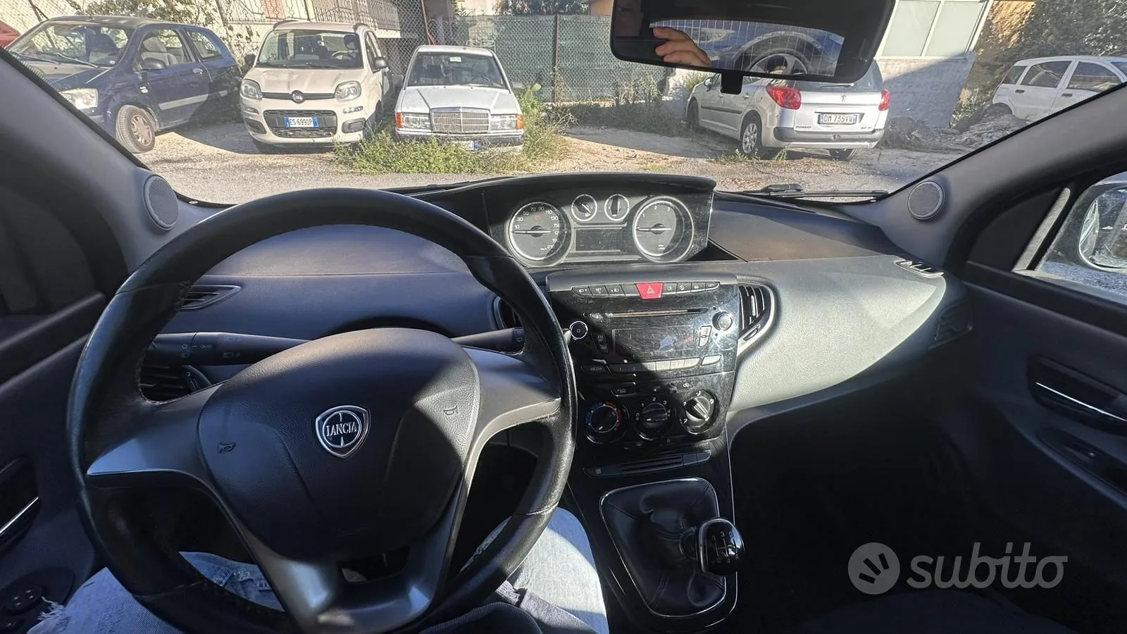 Lancia Ypsilon