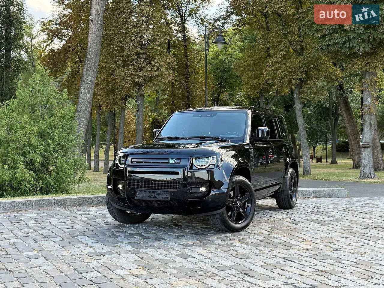 Land Rover Defender 2022 photo 5