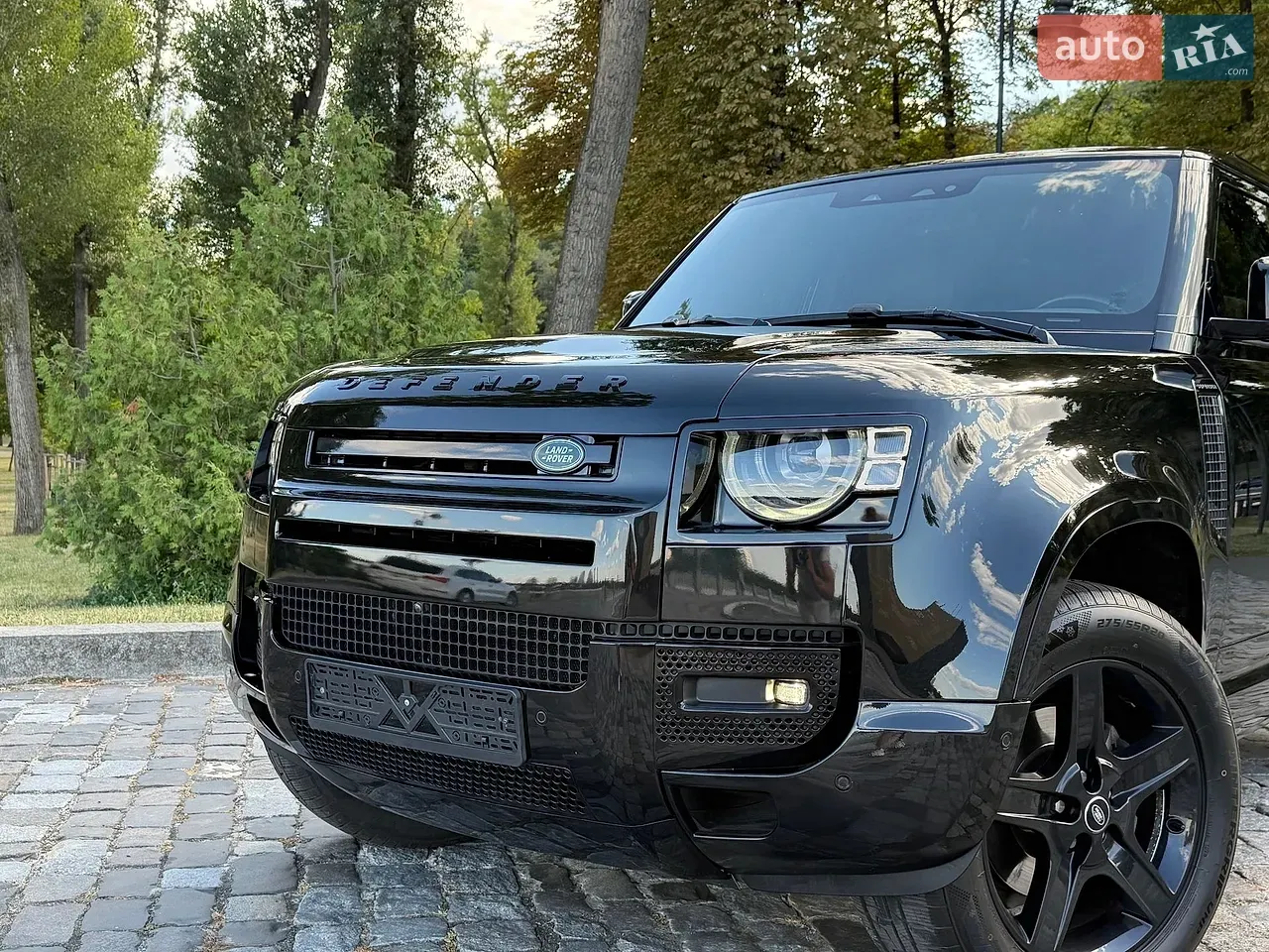 Land Rover Defender 2022 photo 4