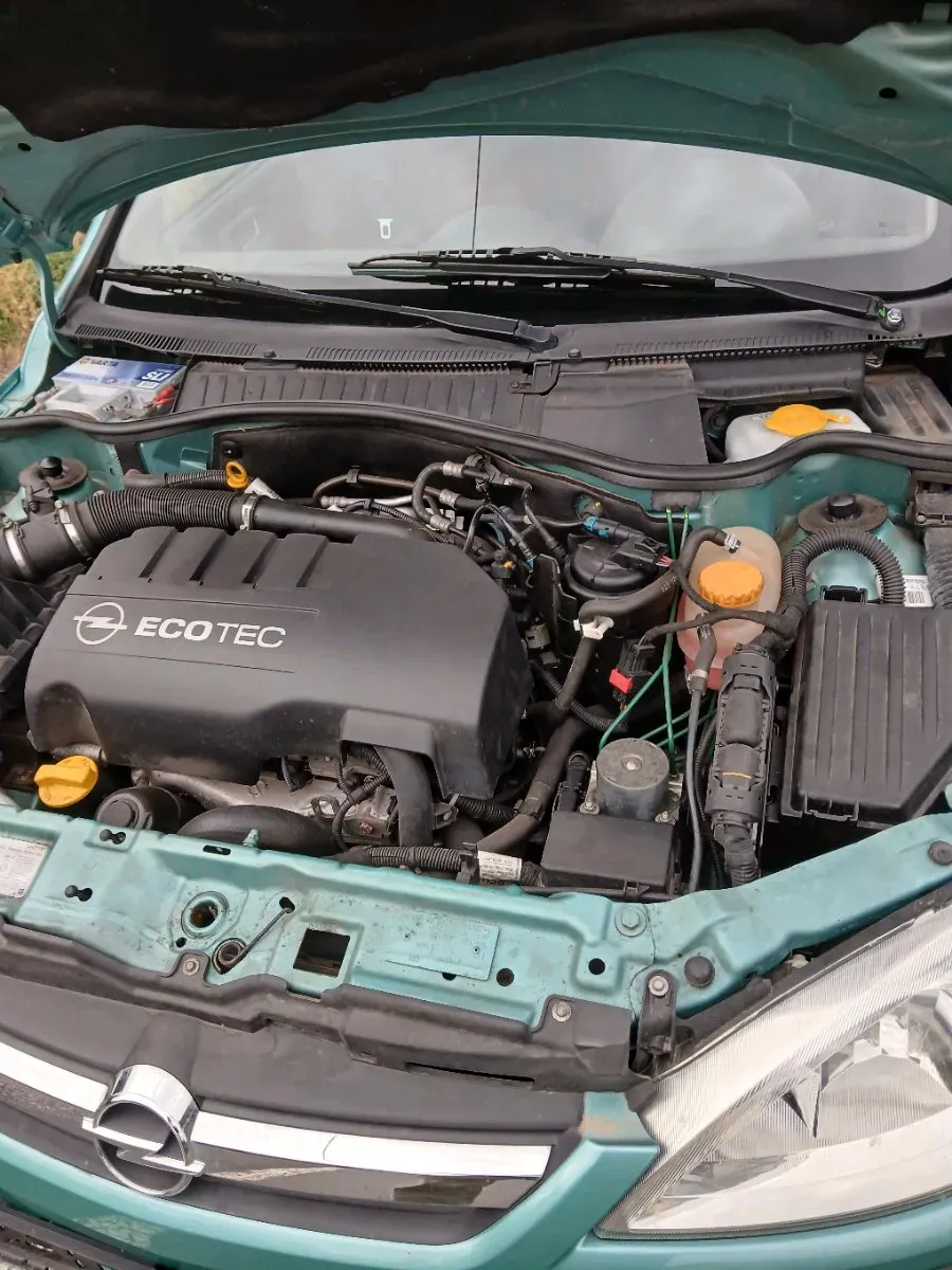 Opel Corsa 2005 photo 2