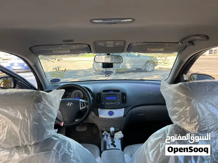 Hyundai Avante 2009 photo 3