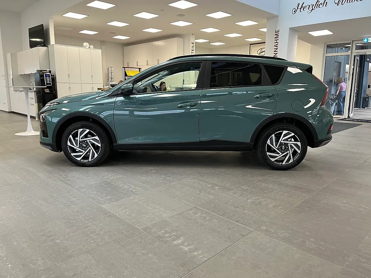 Hyundai Bayon photo 3
