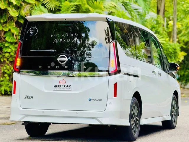 Nissan Serena 2025 photo 4