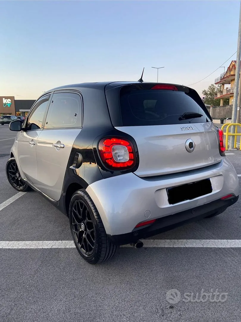 Smart Forfour 2017 photo 2