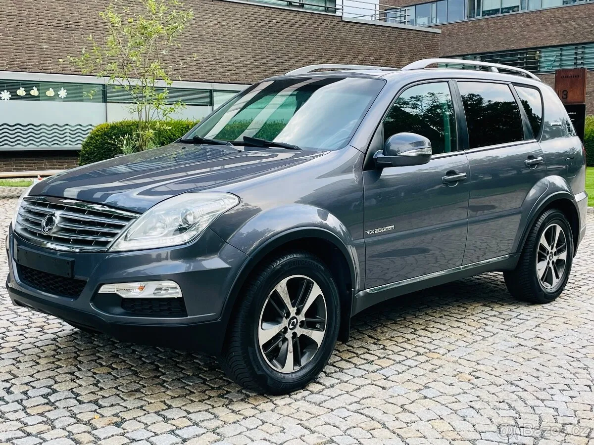 KG Mobility Rexton 2016 photo 2