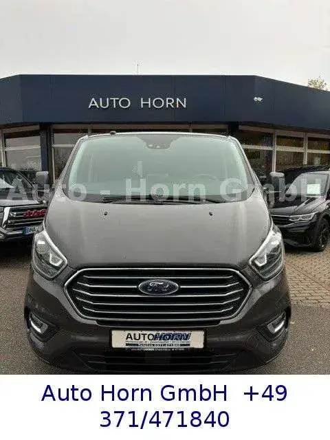 Ford Tourneo Custom 2019 photo 2