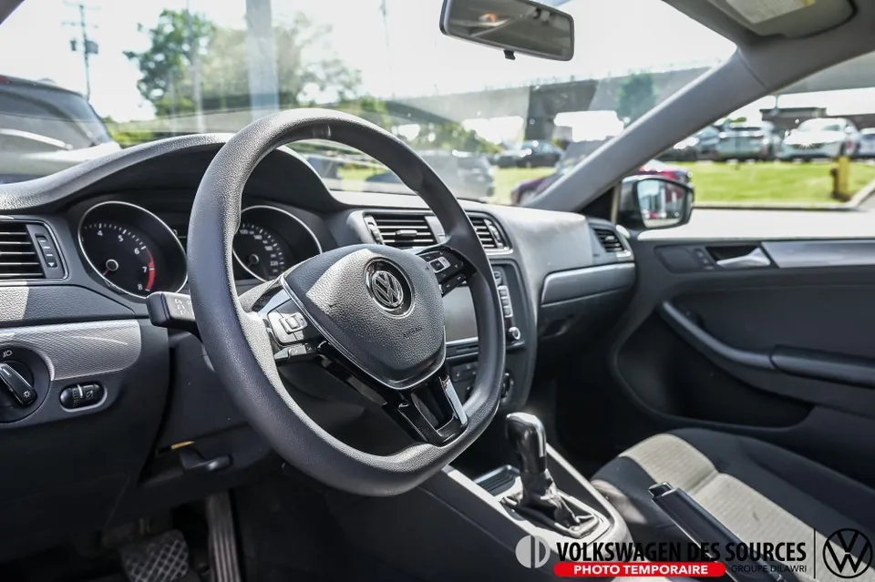 Volkswagen Jetta 2015 photo 4