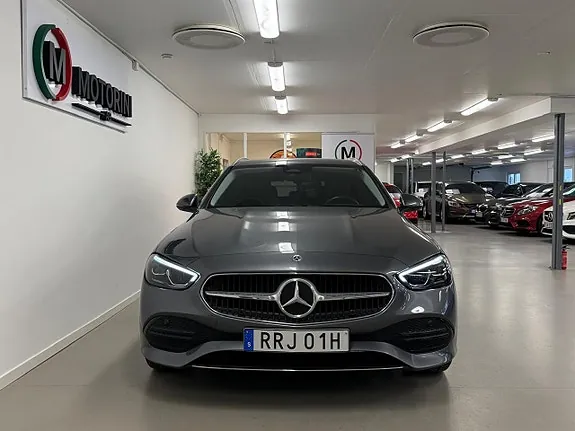 Mercedes-Benz C180 2023 photo 3