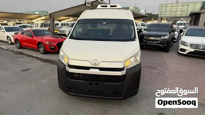 Toyota Hiace 2020 photo 2
