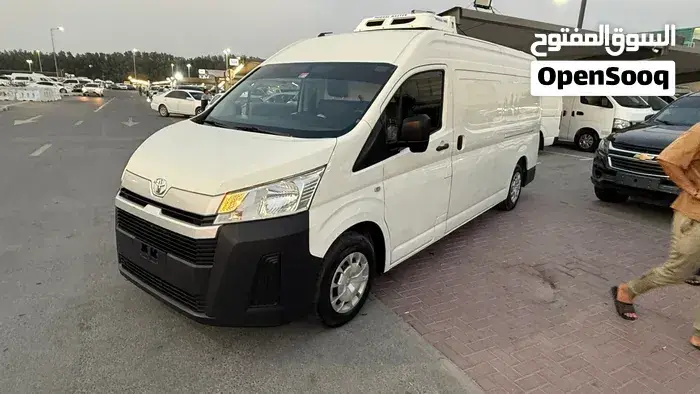 Toyota Hiace 2020 photo 3