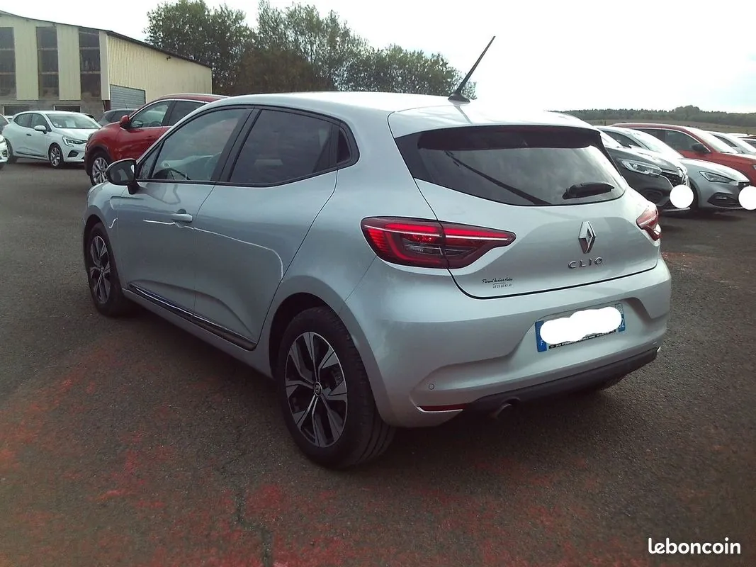 Renault Clio 2023 photo 4