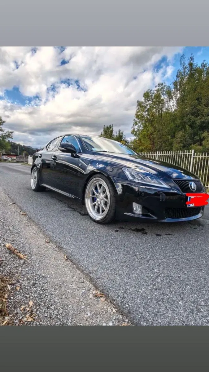 Lexus Is 250 2009 photo 2