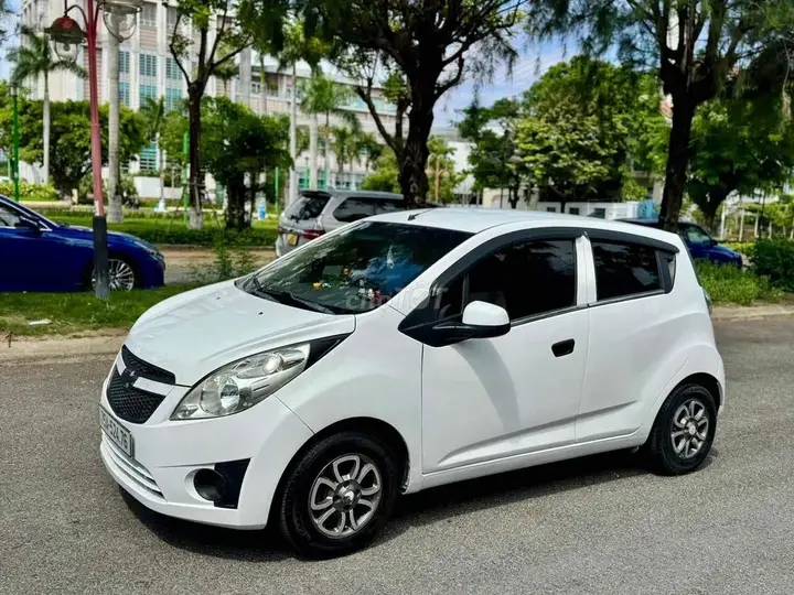 Chevrolet Spark 2011 photo 2