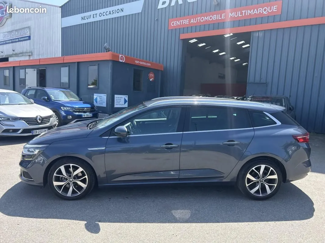 Renault Megane 2018 photo 3