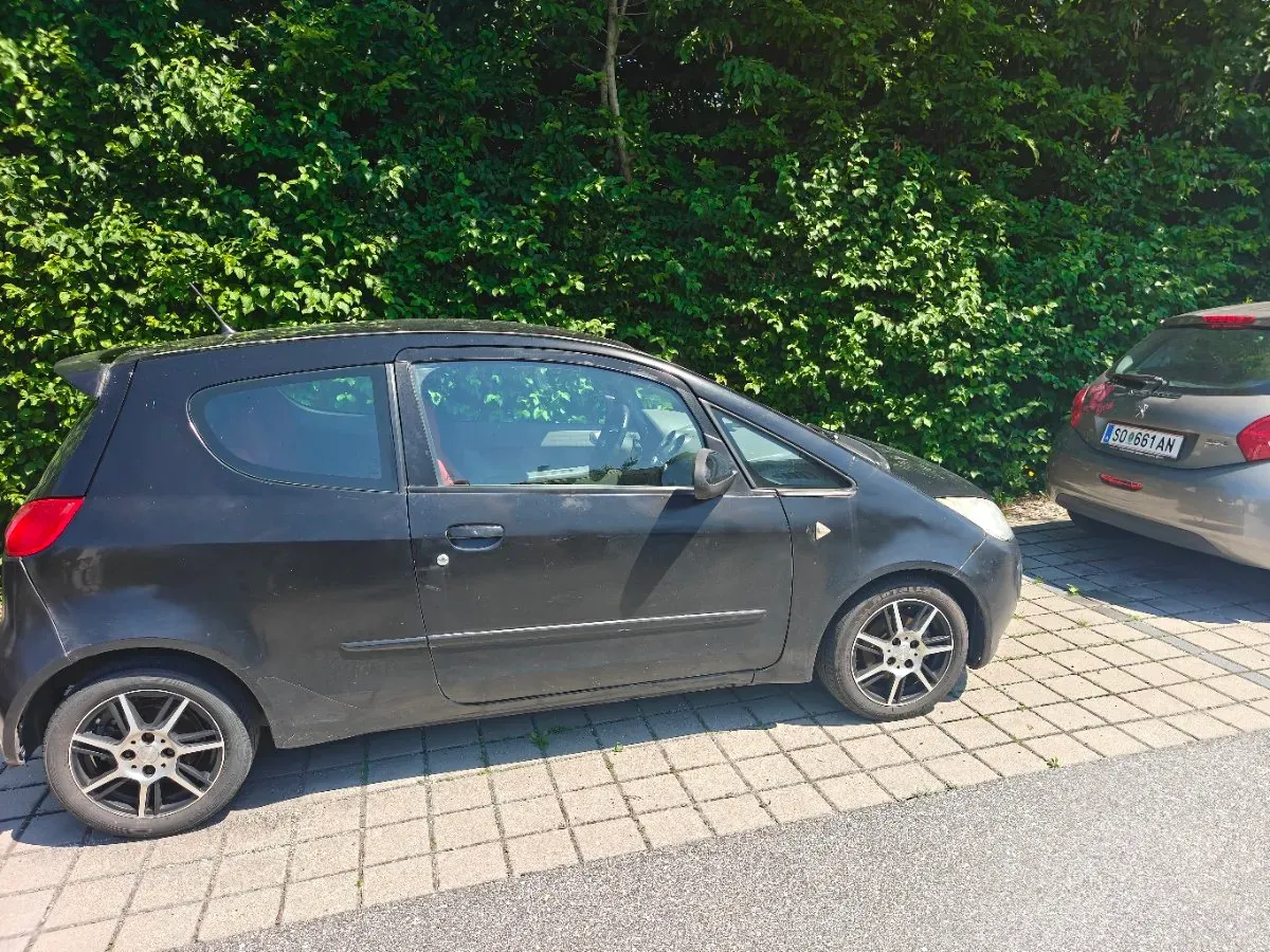 Mitsubishi Colt 2006 photo 3