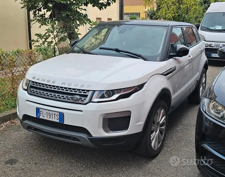 Land Rover Evoque 2017 photo 2