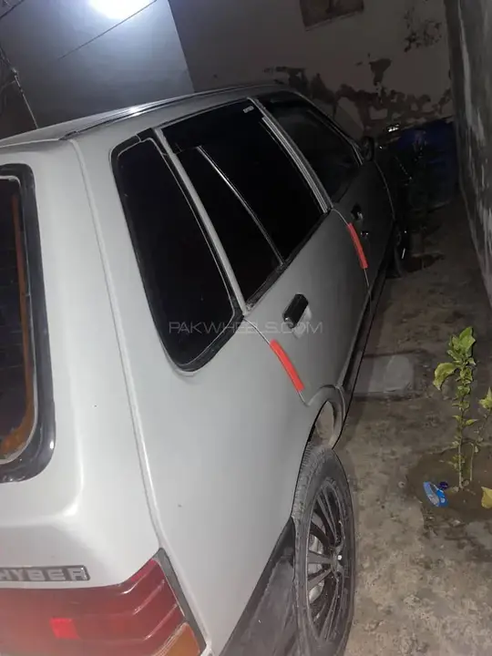 Suzuki Khyber