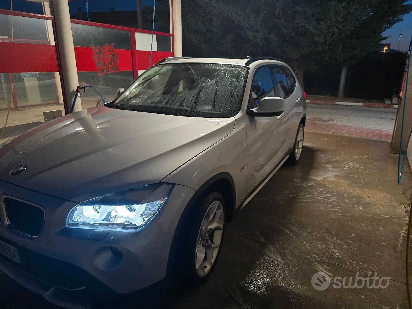 BMW X1 2011 photo 2