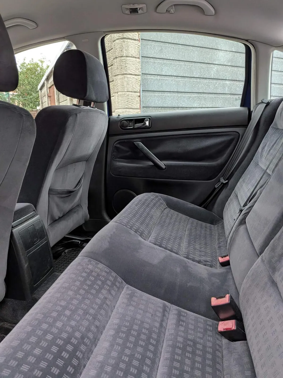 Volkswagen Passat 2002 photo 3