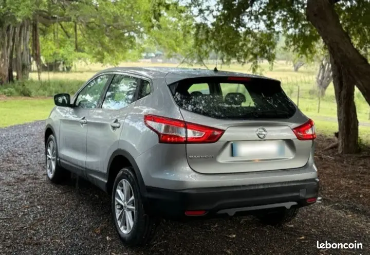 Nissan Qashqai 2017 photo 2