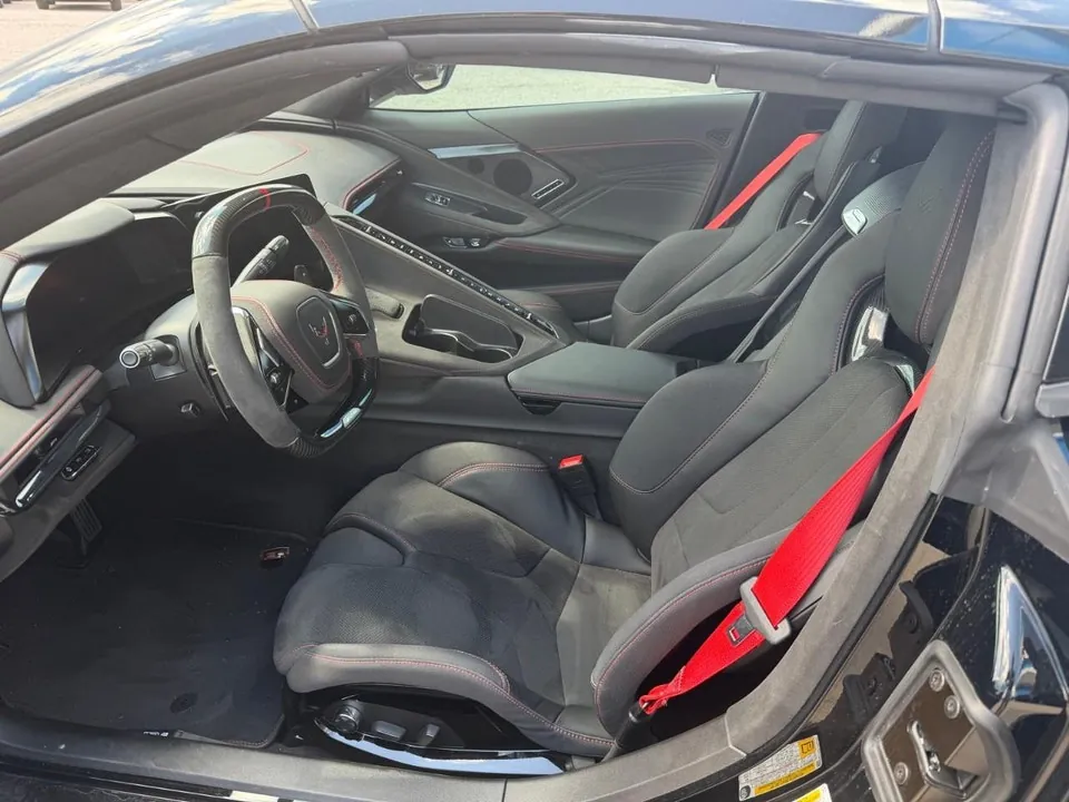 Chevrolet Corvette 2024 photo 2