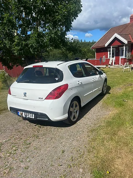 Peugeot 308 2008 photo 4
