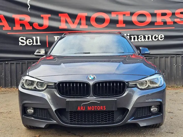 BMW 3 Series 2018 photo 5