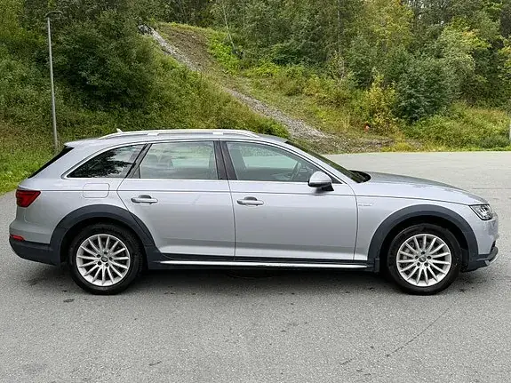 Audi A4 Allroad 2017 photo 2