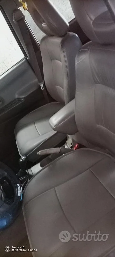 Mitsubishi Pajero Sport 2003 photo 3