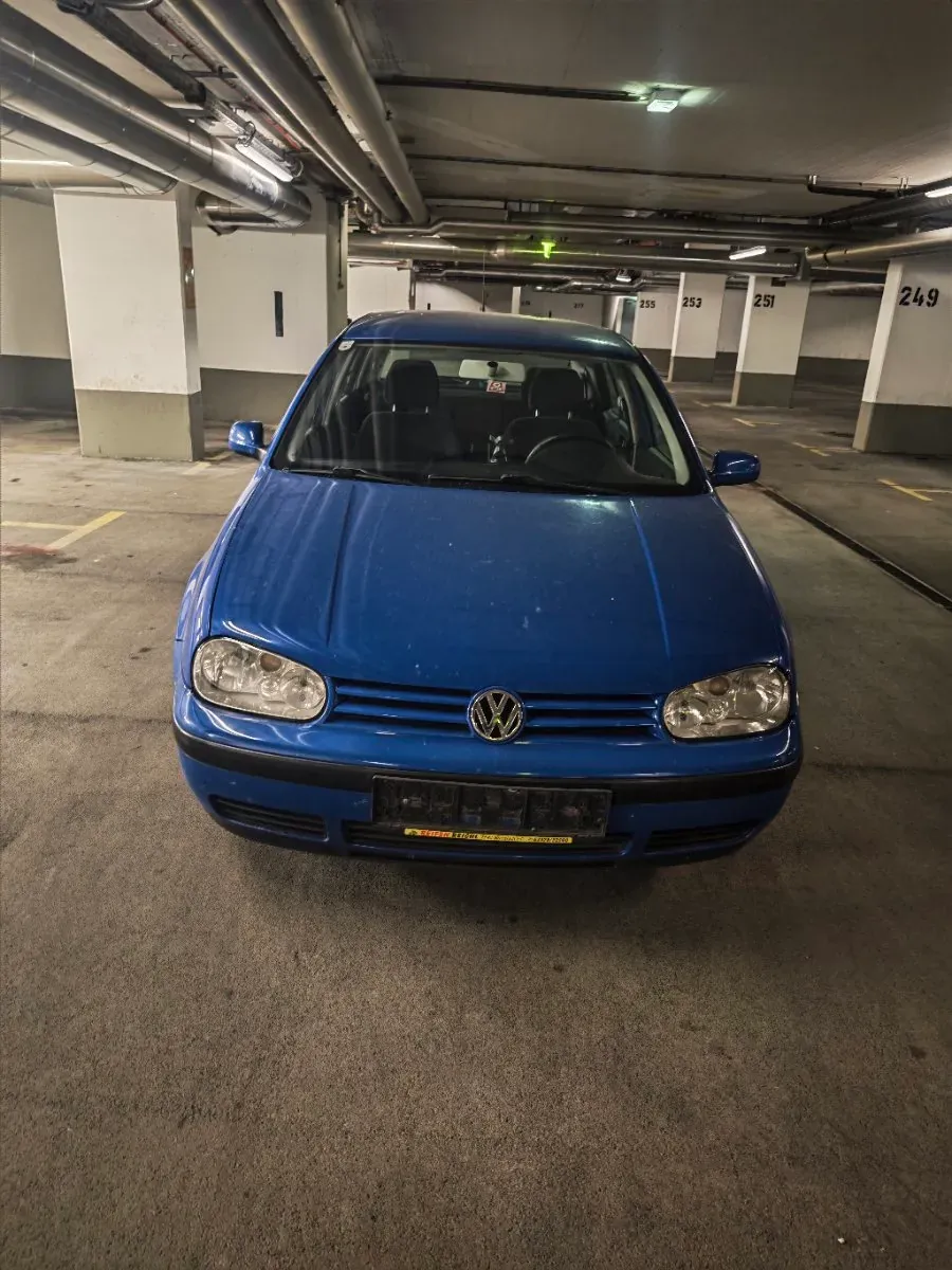 Volkswagen Golf 2002 photo 2