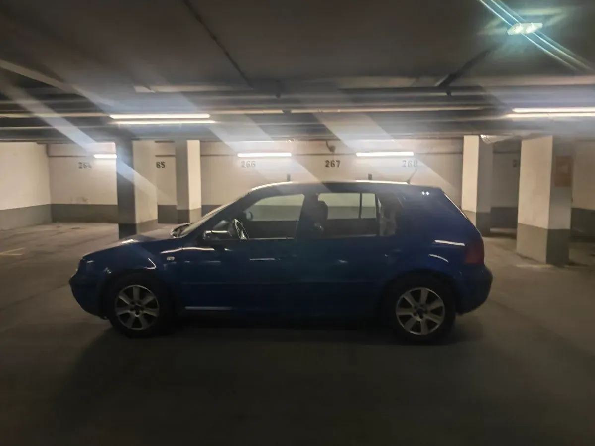 Volkswagen Golf 2002 photo 3