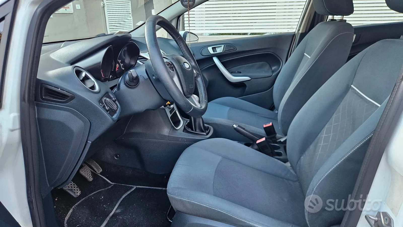 Ford Fiesta 2012 photo 5