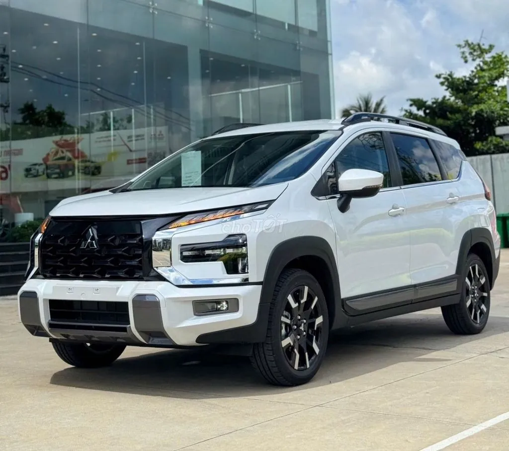 Mitsubishi Xpander Cross 2026 photo 2