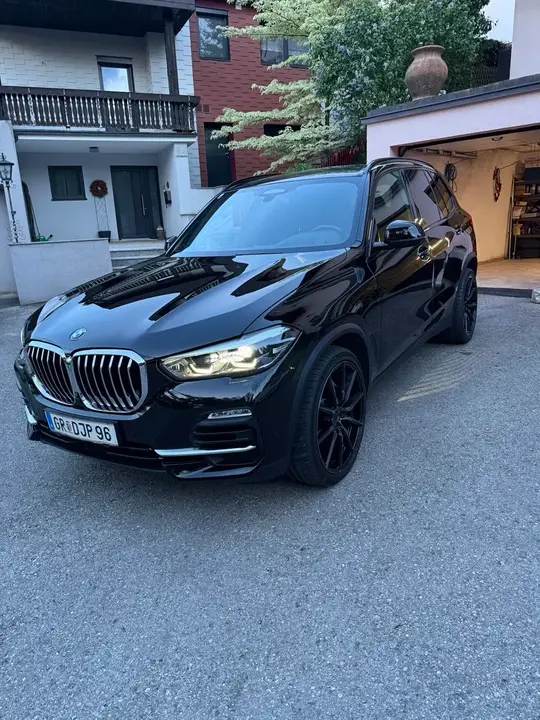 BMW X5 2019 photo 2