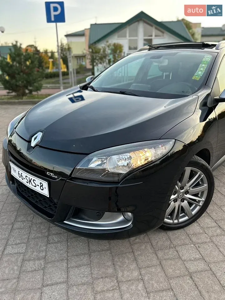 Renault Megane 2012 photo 2