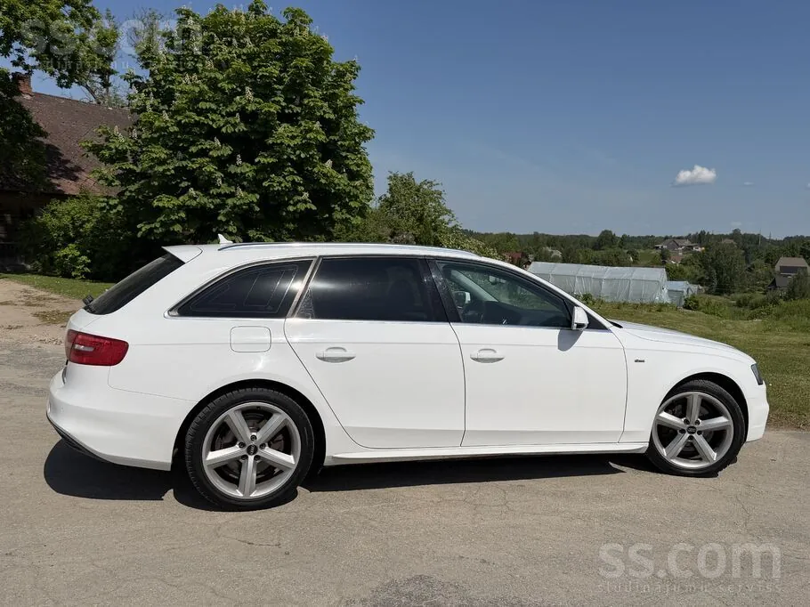 Audi A4 2014 photo 2