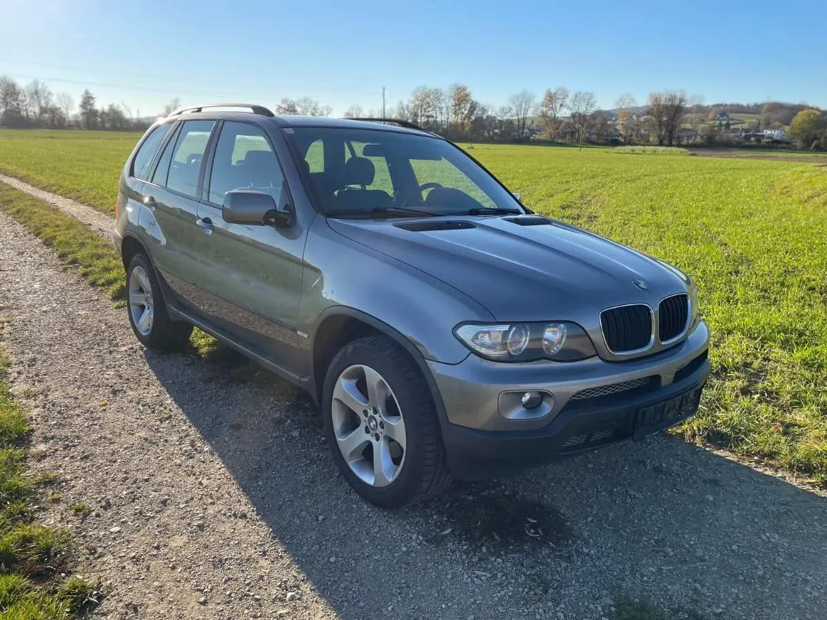 BMW X5 2004 photo 2