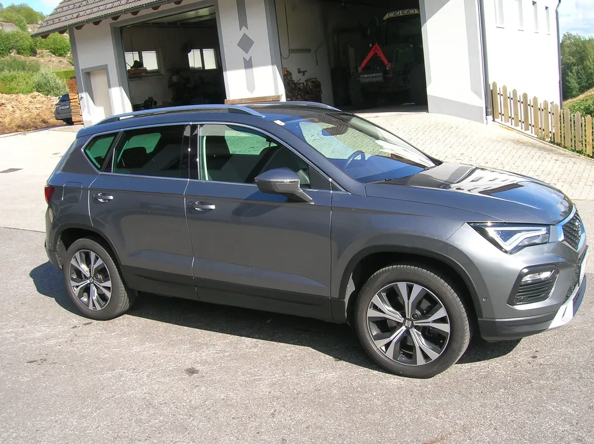 Seat Ateca 2023 photo 3