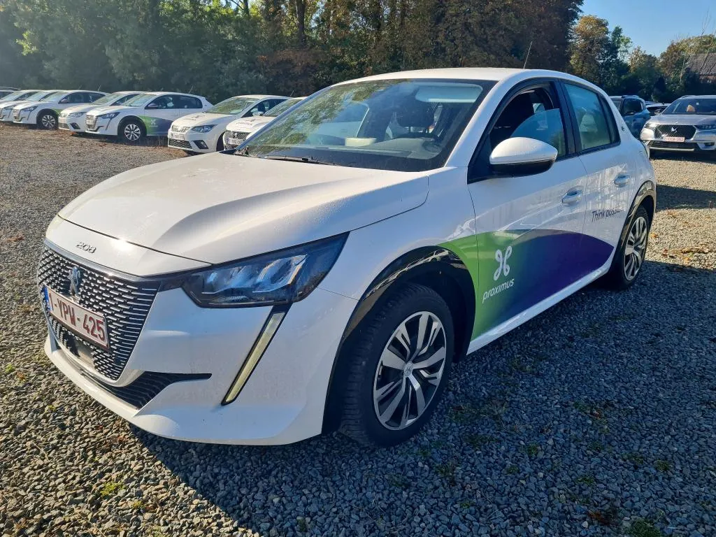 Peugeot E-208