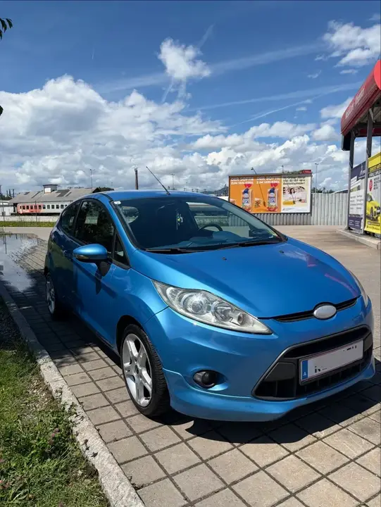 Ford Fiesta 2007 photo 2