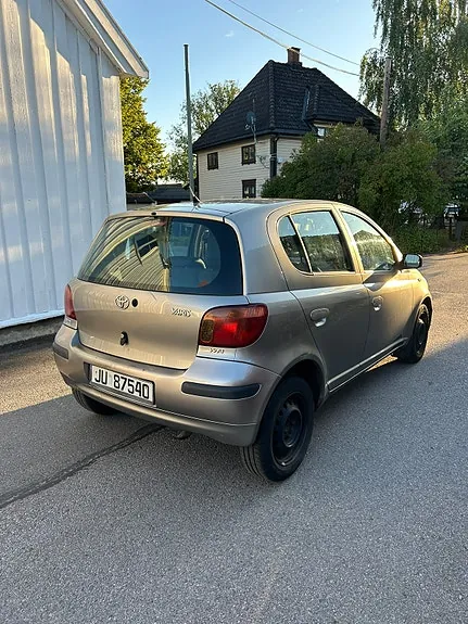 Toyota Yaris 2004 photo 5