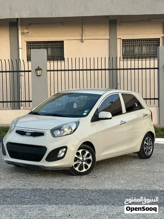 Kia Picanto 2011 photo 2